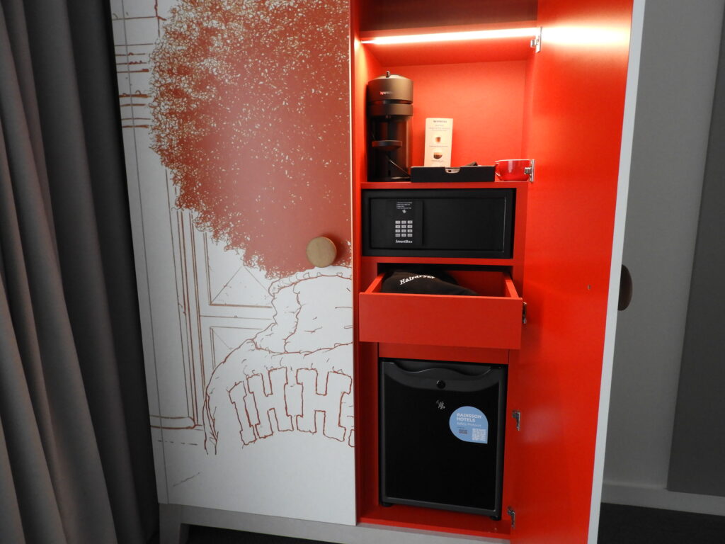 Radisson RED hotel in Glasgow Wardrobe Content