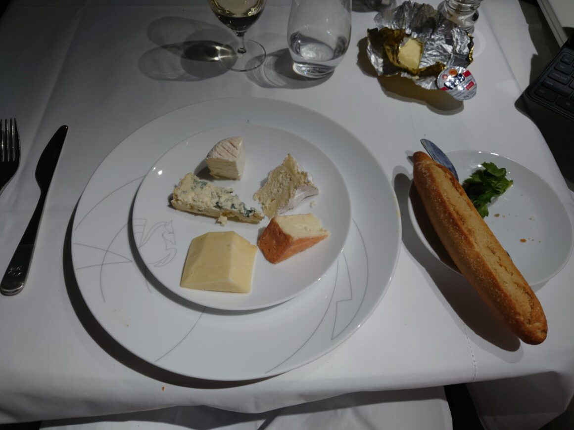 A selection of cheeses followed the main, alongside an excellent medium-sized baguette