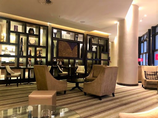 Hilton Berlin executive lounge 