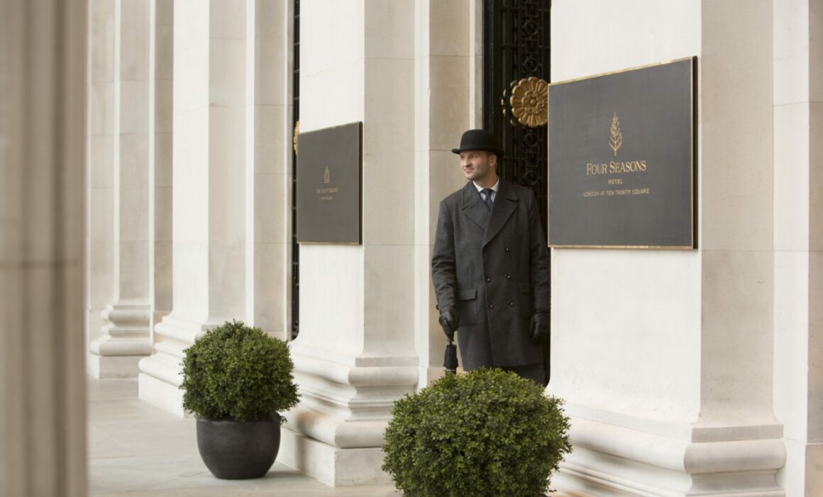 Four Seasons Hotel London Check In 