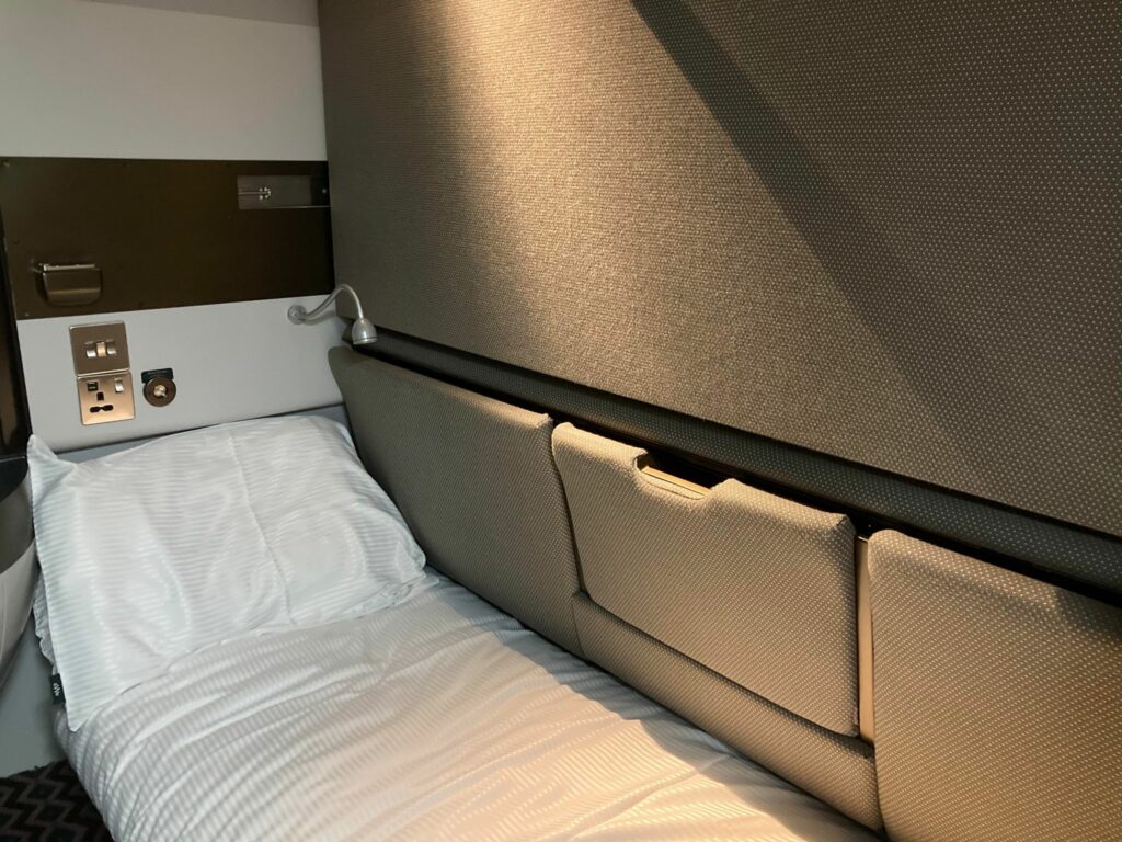 single cabin, night riviera sleeper train