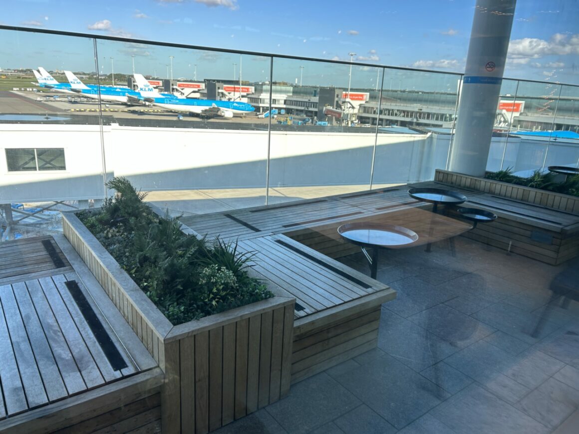 KLM's non Schengen Crown Lounge balcony 