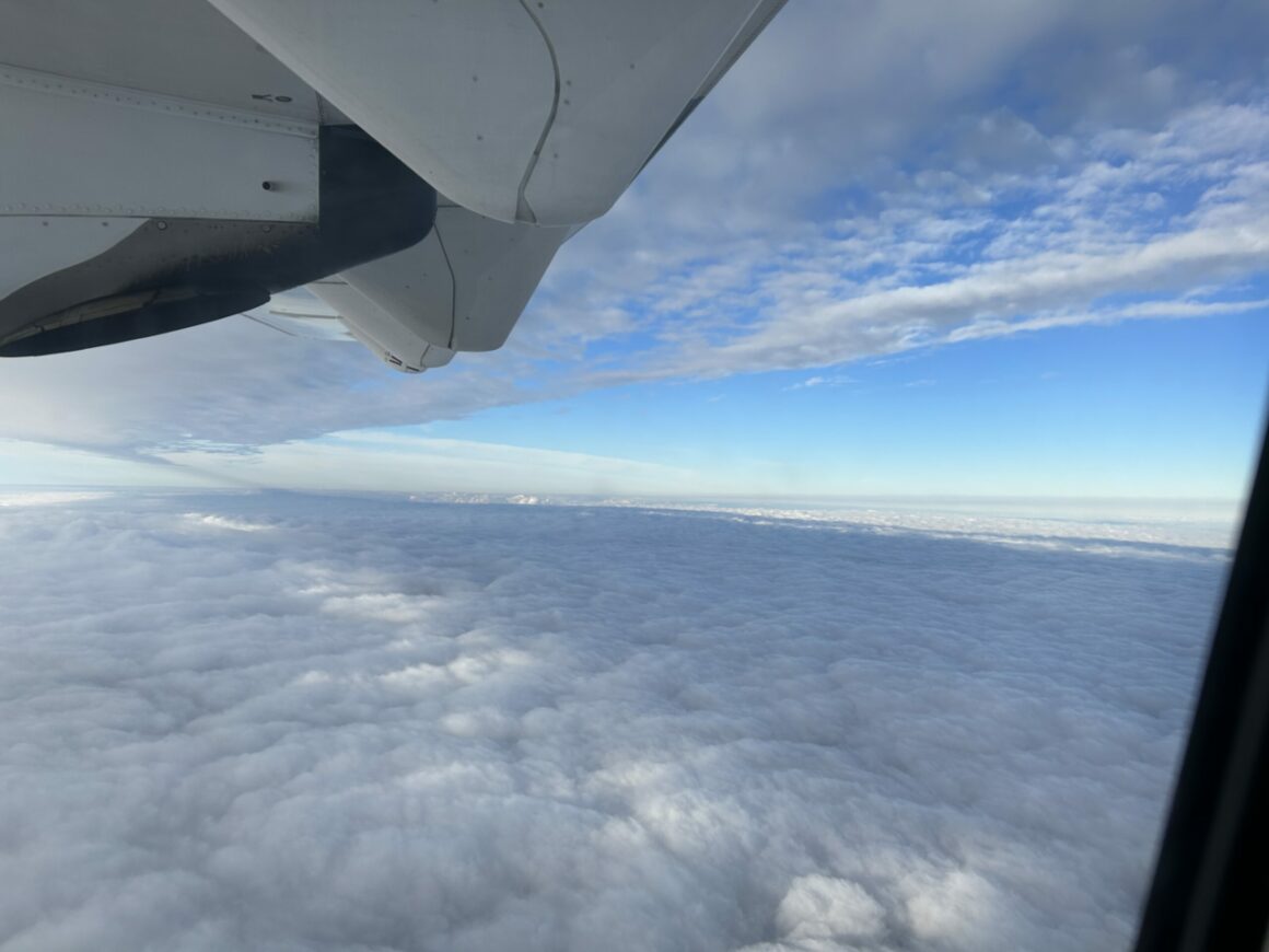 Finnair economy class plane 