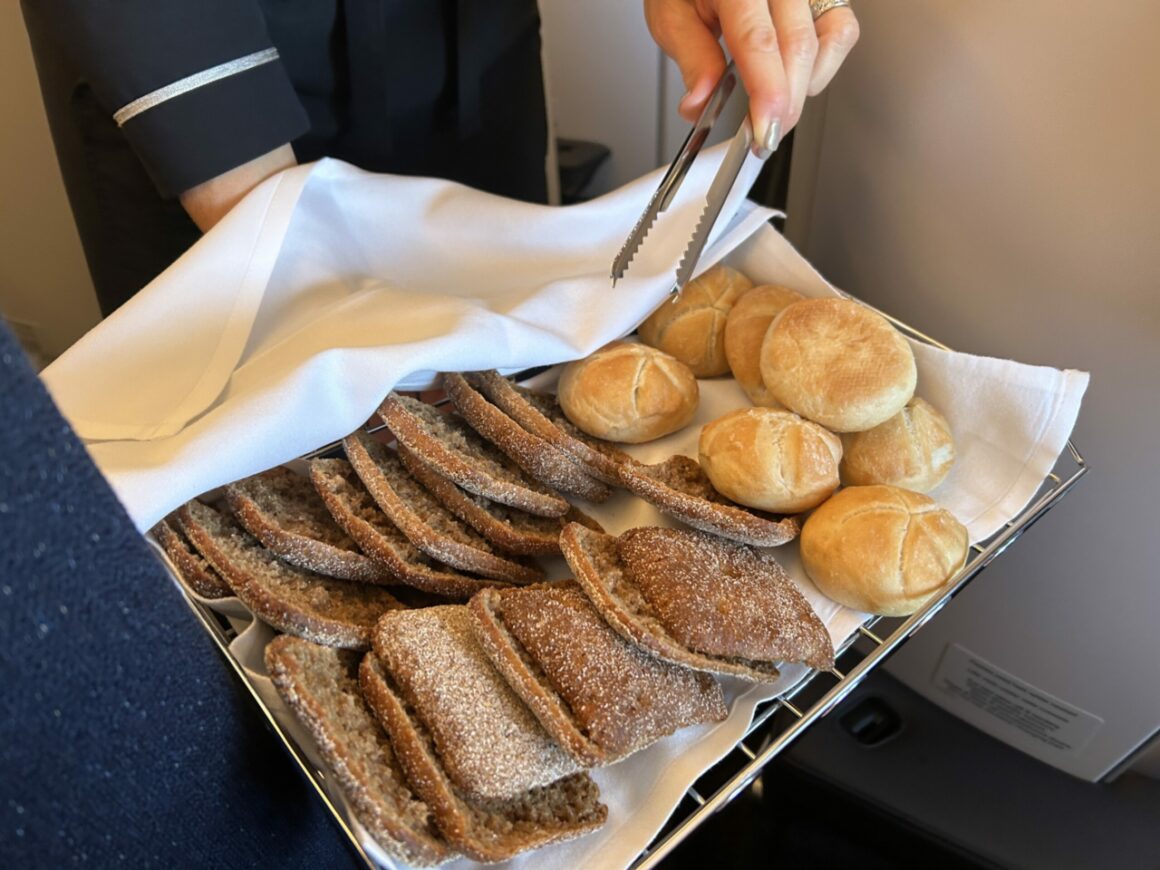 Finnair A350 Bread 