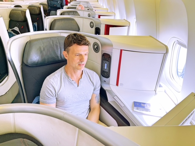 Air France: Flying in Luxury from LAX to Paris