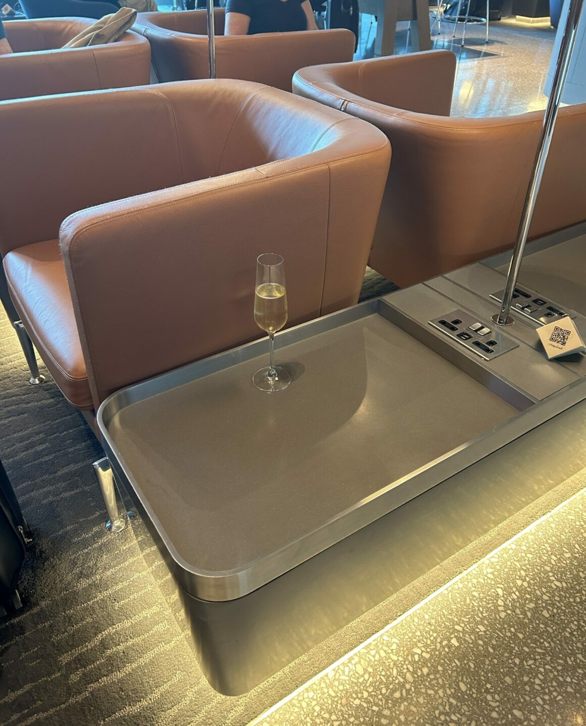 Qatar Airways new lounges Doha seats 