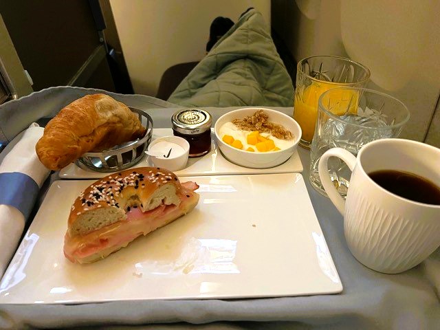 New Club World food flight - Everything bagel and a coffee 