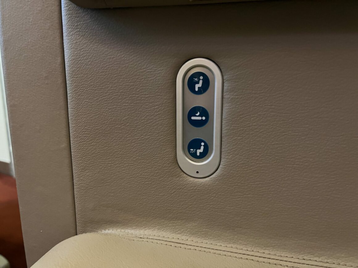 Cathay Pacific 777-300ER Business Class seat options