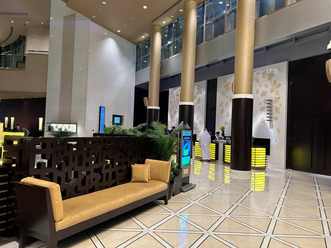 Jumeirah Emirates Tower Hotel Lobby