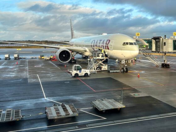 Qatar Airways B777 business class