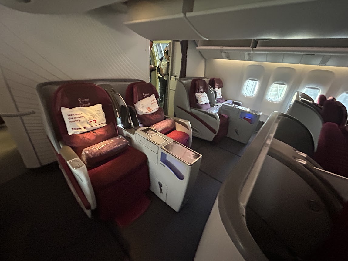 Qatar Airways B777-300ER business class look