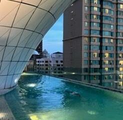 Waldorf Astoria Swimming Pool