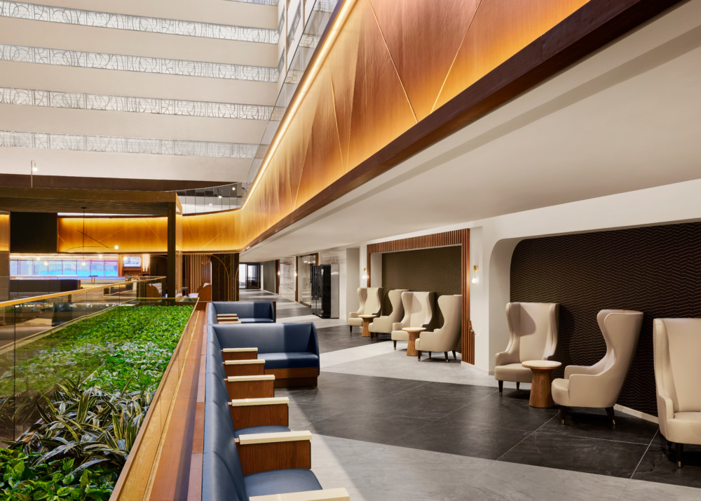 8th-floor-seating-area Marriott Marquis New York