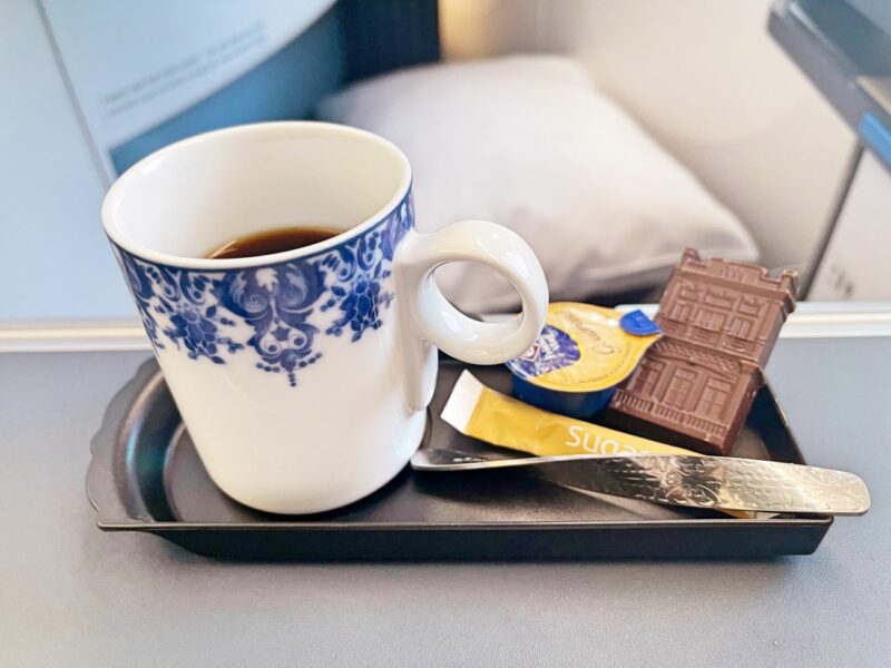 KLM B737-800 Business Class Coffee