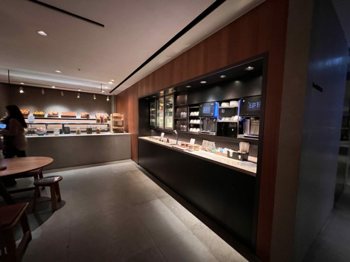 Cathay Pacific's 'The Pier' Business Class Lounge inside