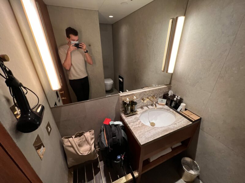 Cathay Pacific's 'The Pier' Business Class Lounge bathroom 