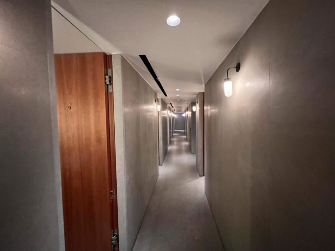 Cathay Pacific's 'The Pier' Business Class Lounge shower room corridor