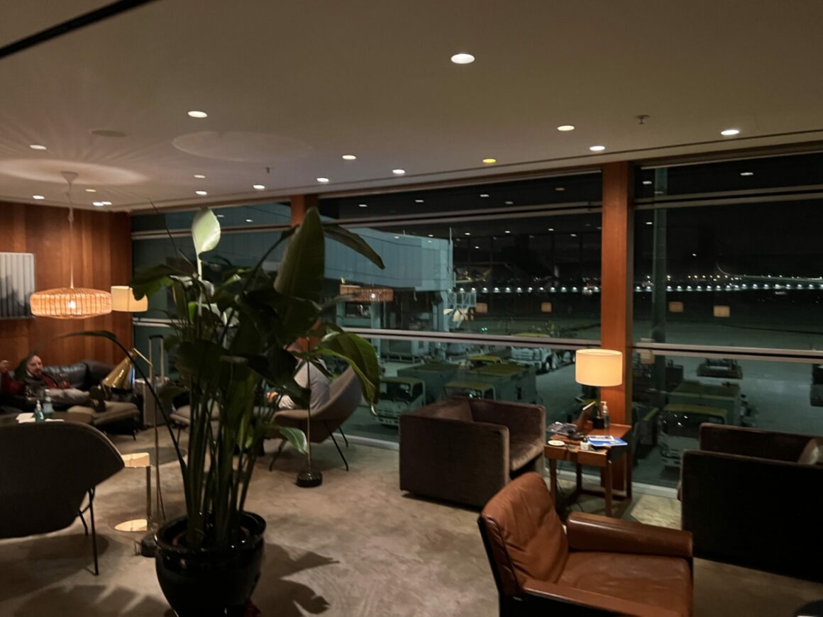 Cathay Pacific's 'The Pier' Business Class Lounge look