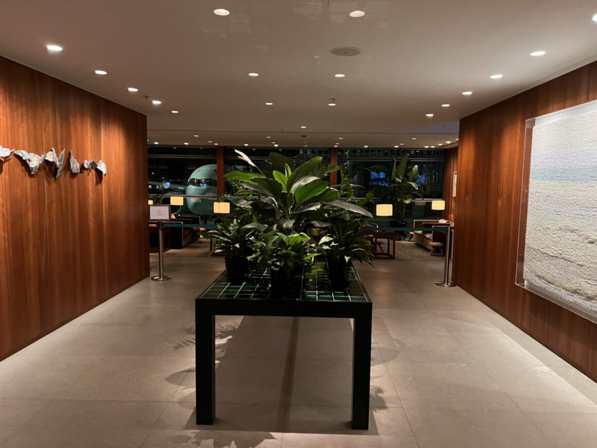Cathay Pacific's 'The Pier' Business Class Lounge