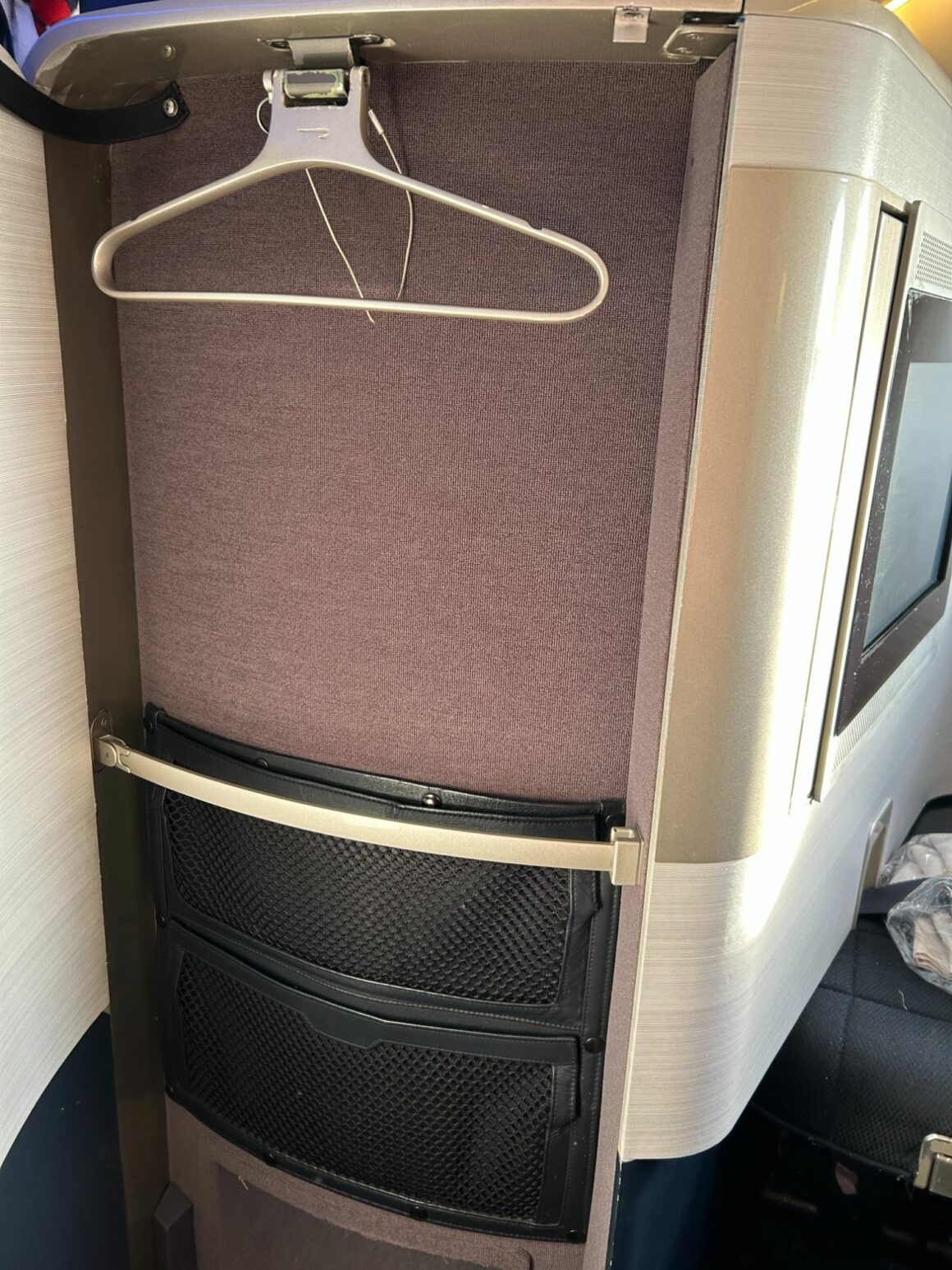 British Airways B777 First class storage 