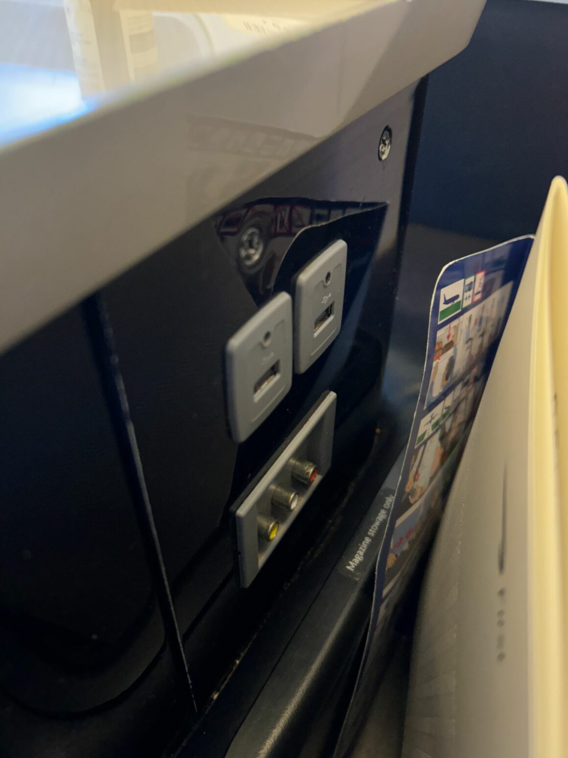 British Airways B777 First class Mini Socket