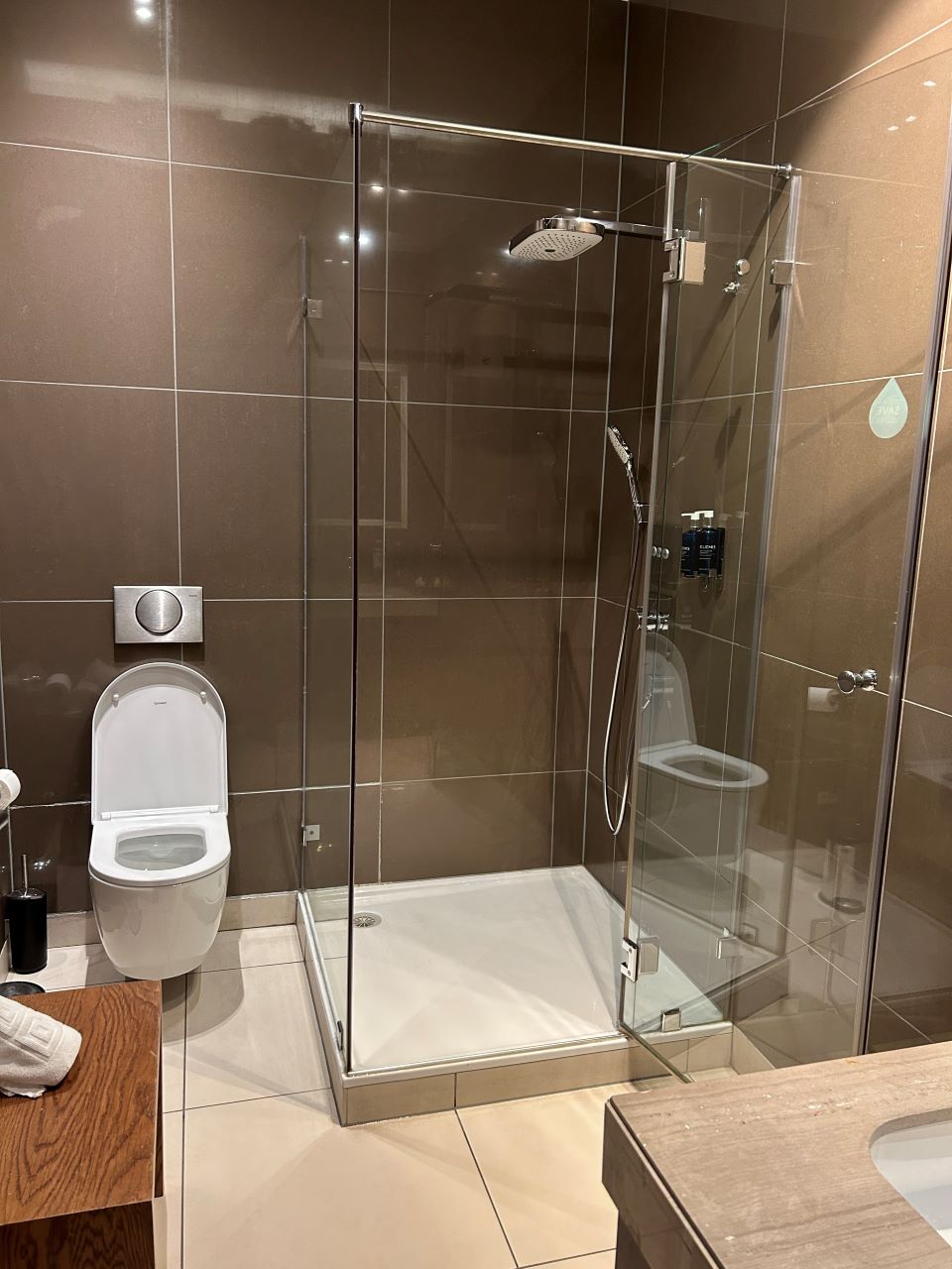 British Airways Lounge Bathroom