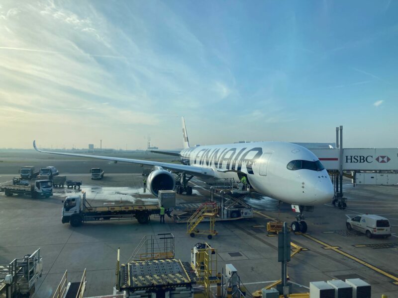 finnair plane, heathrow terminal 3