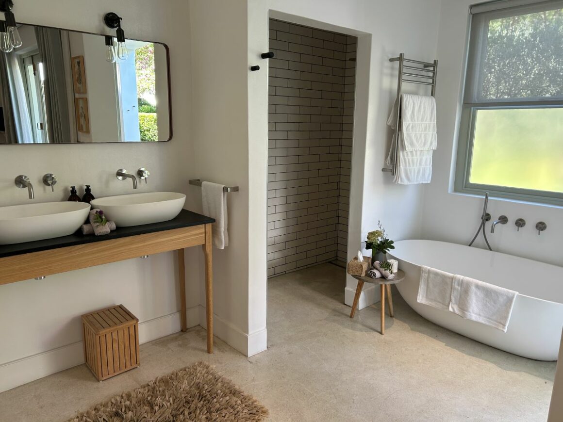 Maison Cabrière boutique hotel bathroom