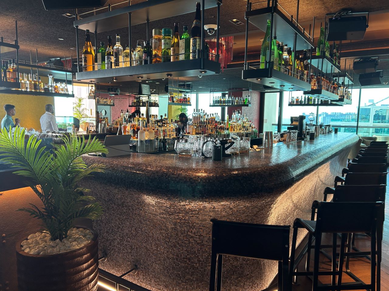 Hilton Palm Dubai Bar