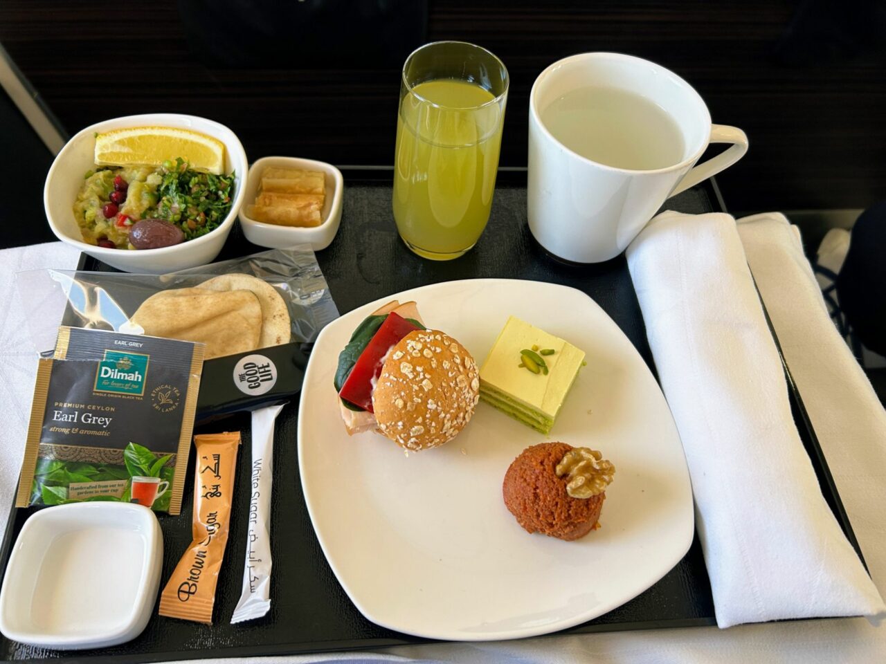 Etihad A320-200 business class food 