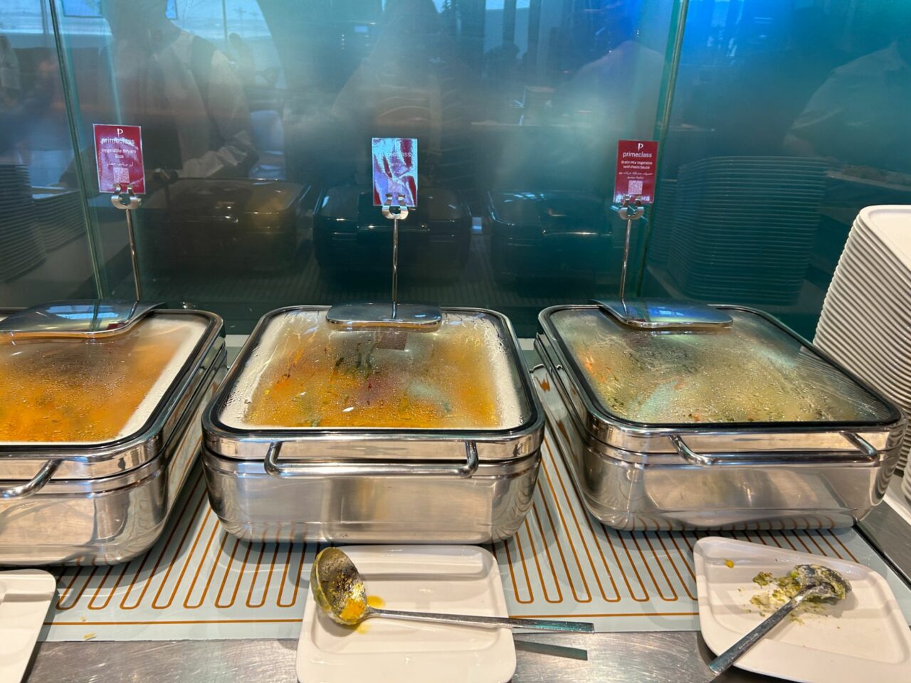 primeclass lounge buffet