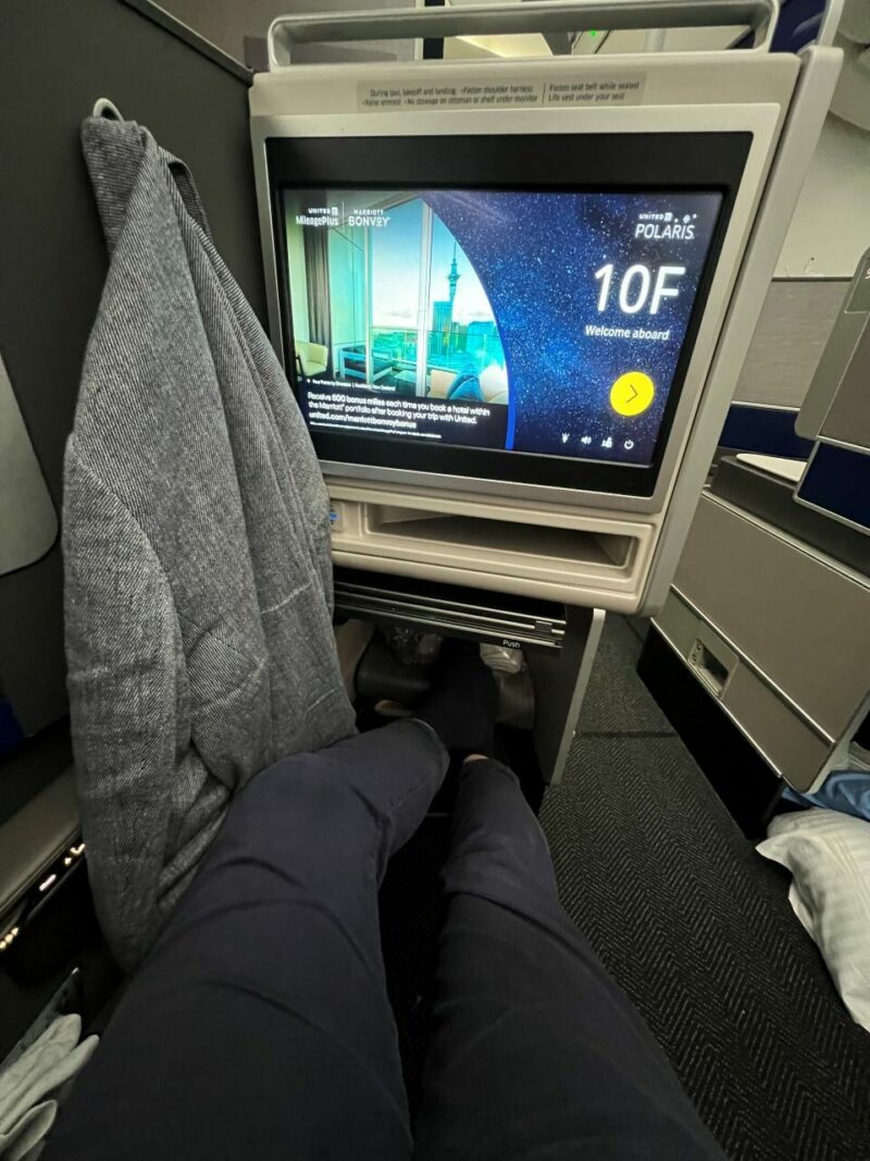 United Airlines B787-9 Business Class cabin 