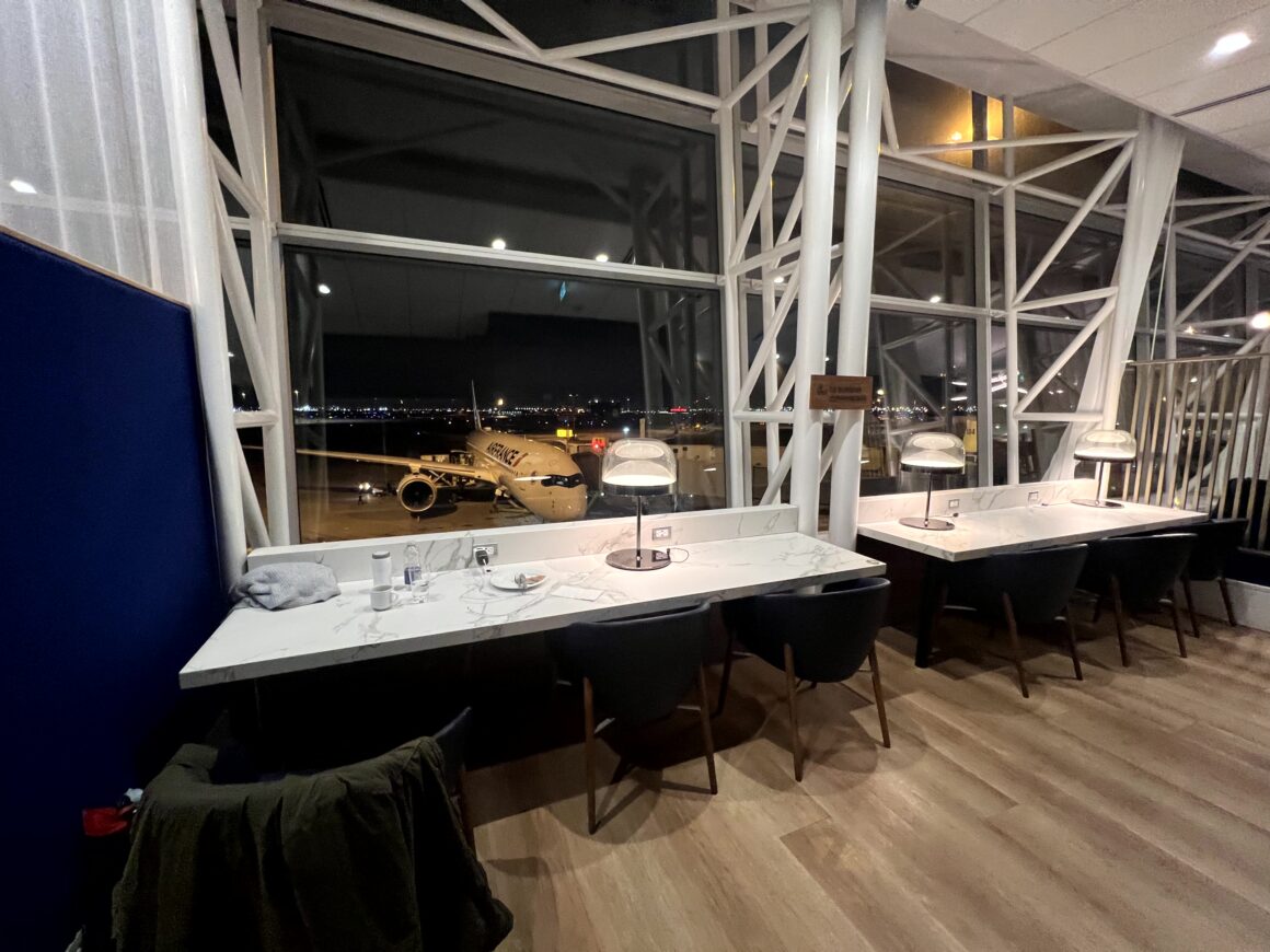 Tables and seats at Air France's new lounge at Montreal Airport