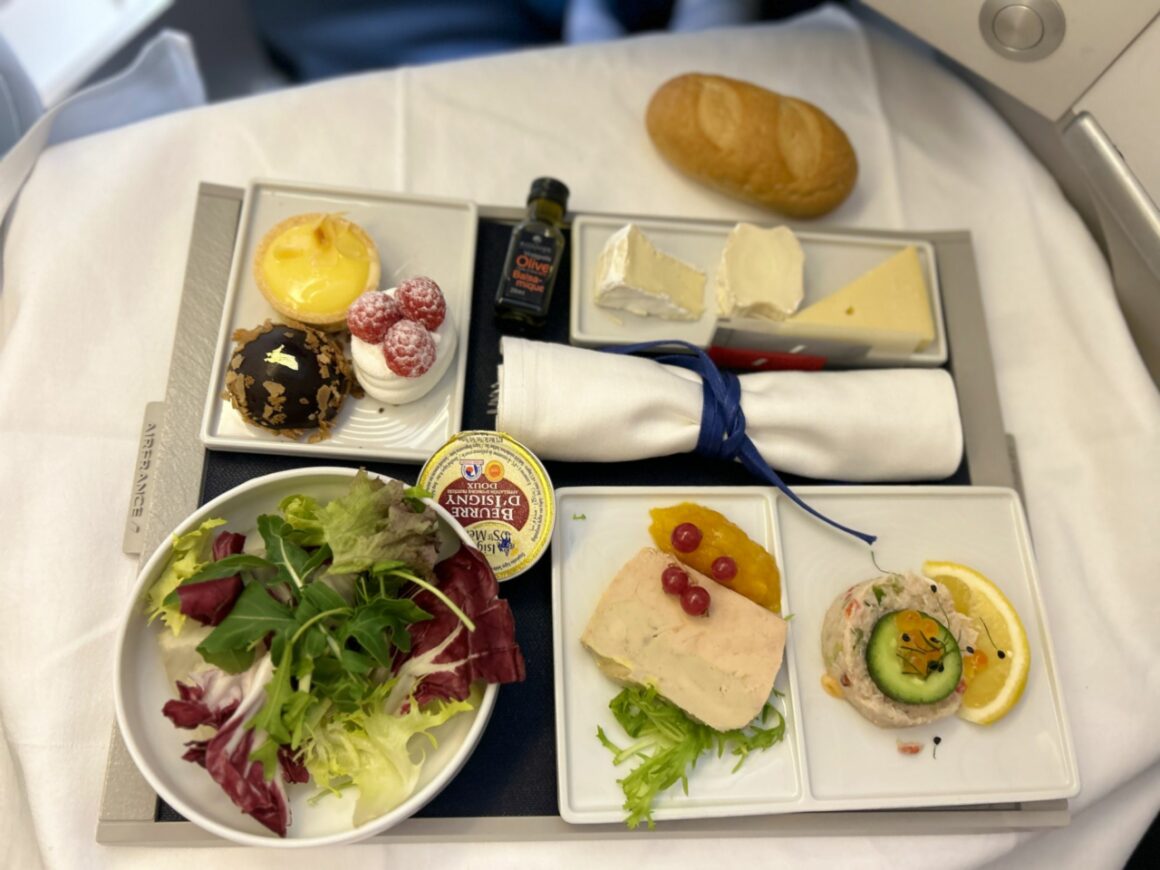 Air France B777-200ER business class food 