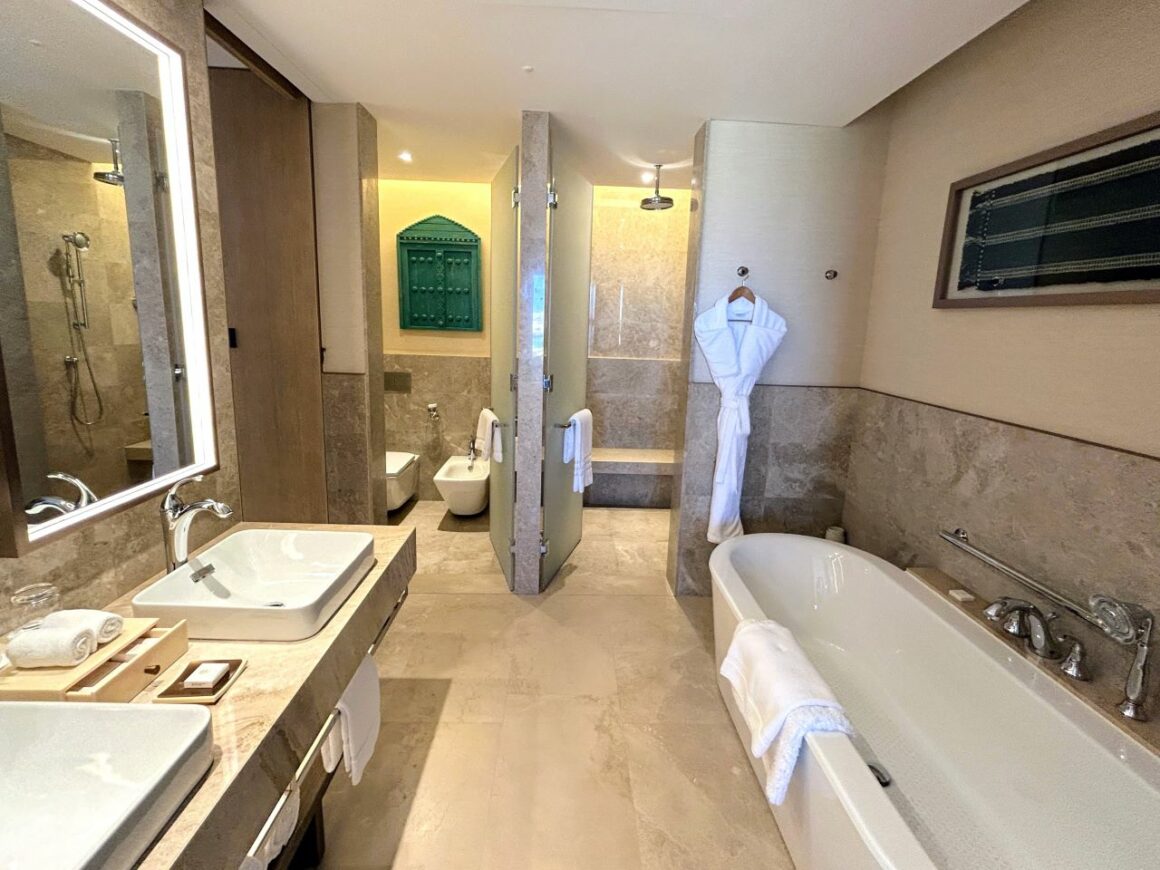 Jumeirah Muscat Bay Bathroom