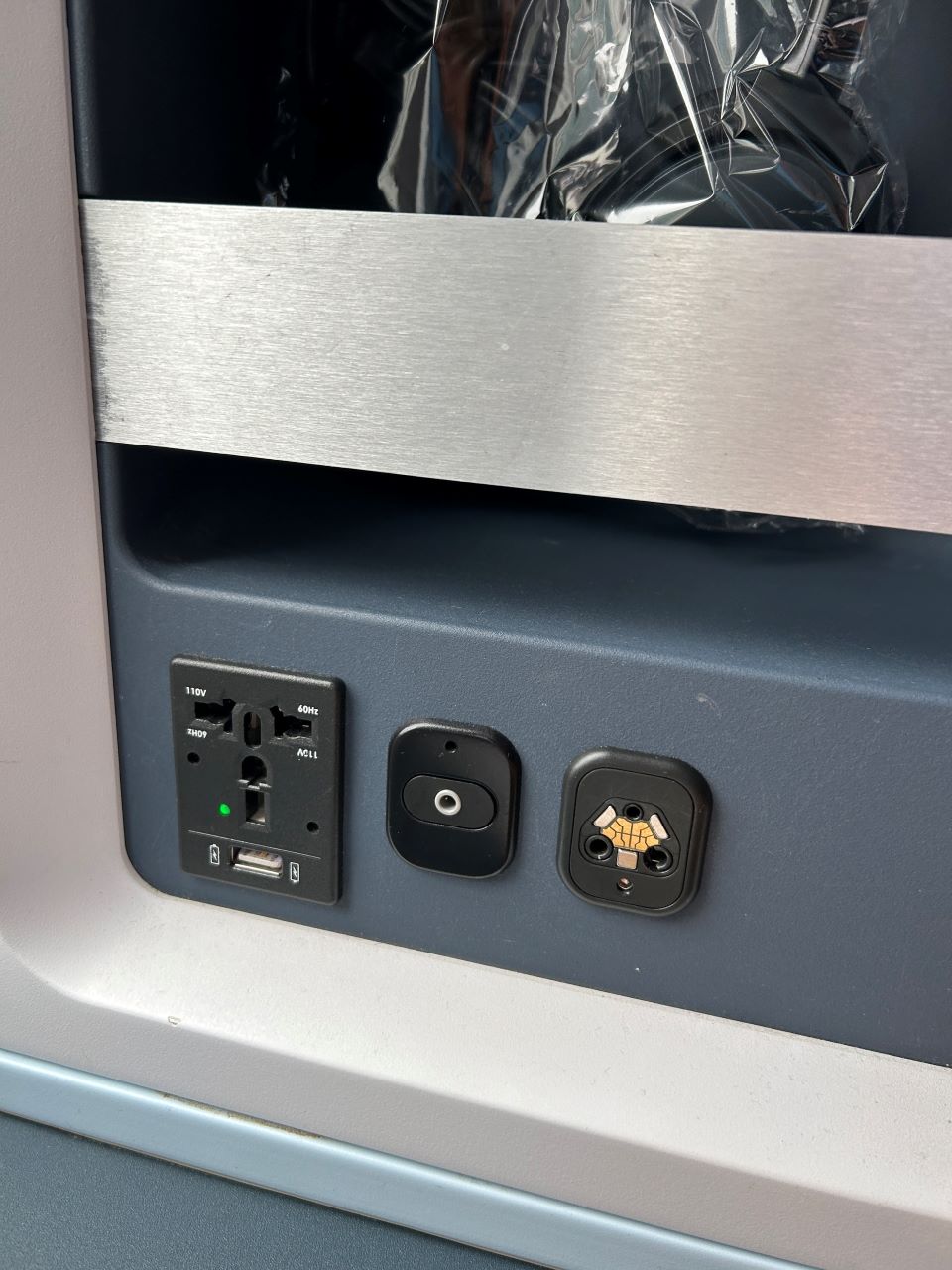 KLM Business Class Seat Socket