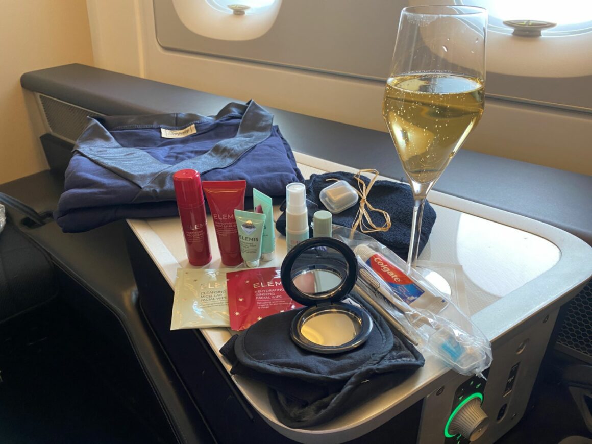 Ladies amenity kit British Airways first