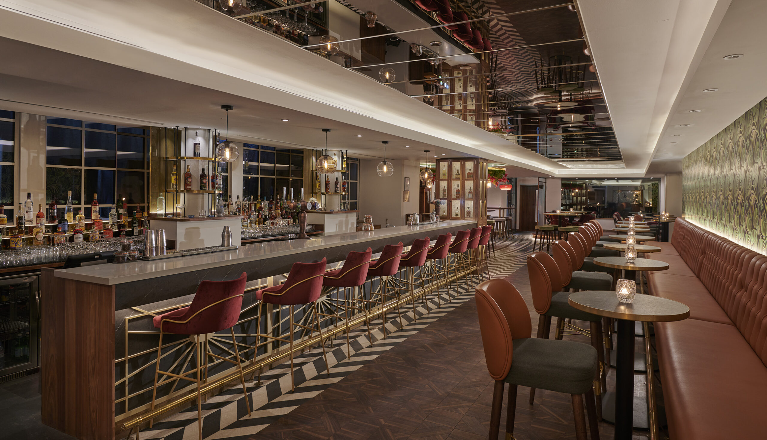 Hyatt Regency London Blackfriars The Leaf And Cane Bar High Tables