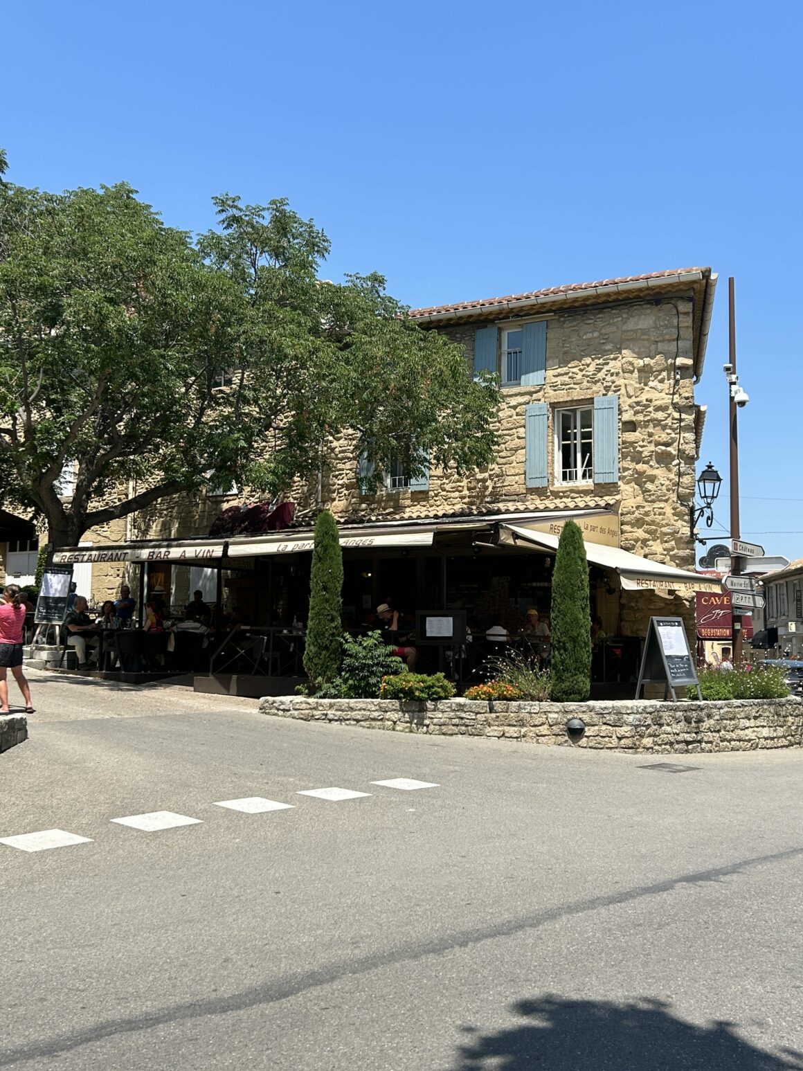 Châteauneuf-du-Pape village