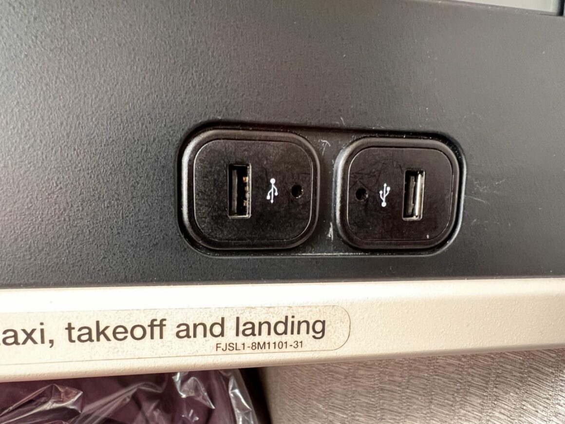 Thai Airways Royal Silk A350 Business Class USB Port