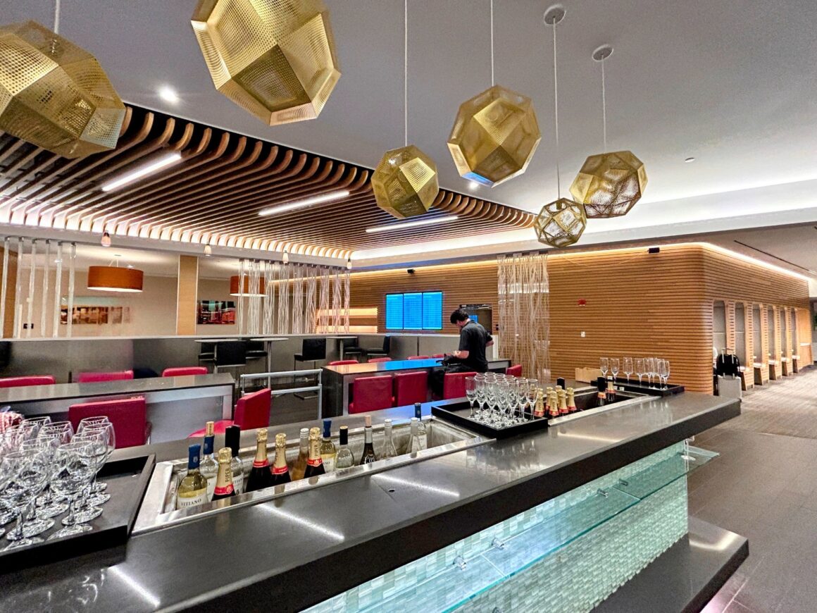 Greenwich lounge T8 New York JFK Bar