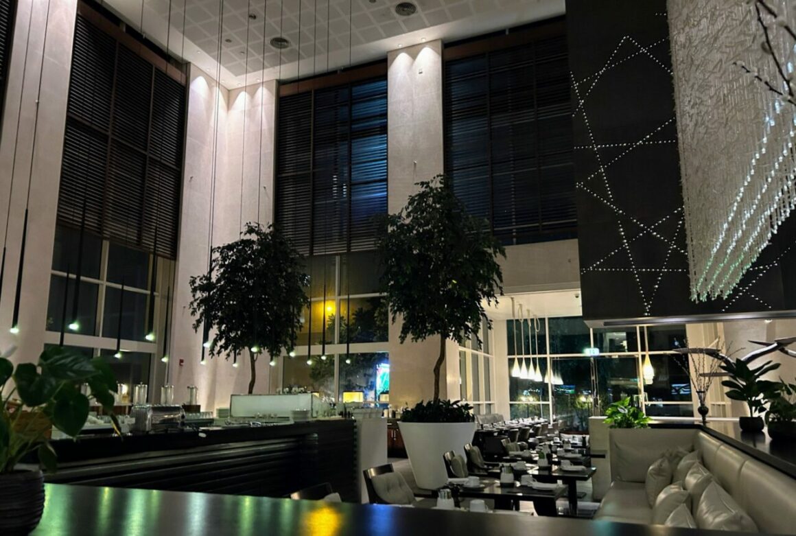 Le Meridien Hotel & Conference Centre Dubai Lounge