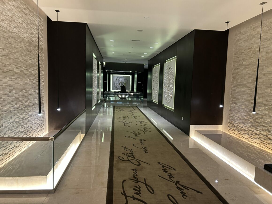 Inside Le Meridien Hotel & Conference Centre Dubai review