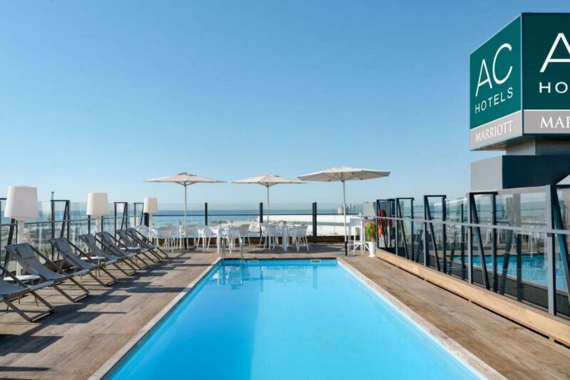 AC Marriott Alicante, pool area
