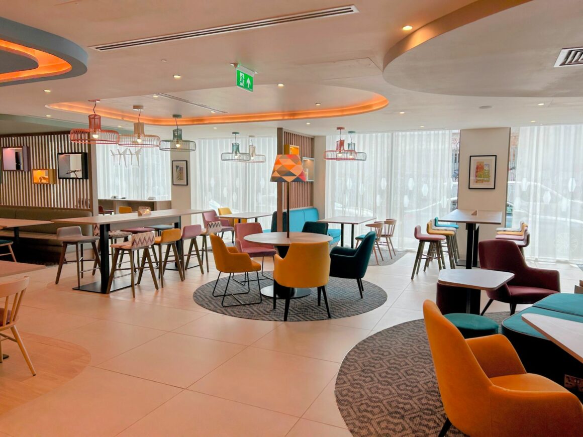 Hampton by Hilton London City hotel Lobby Area