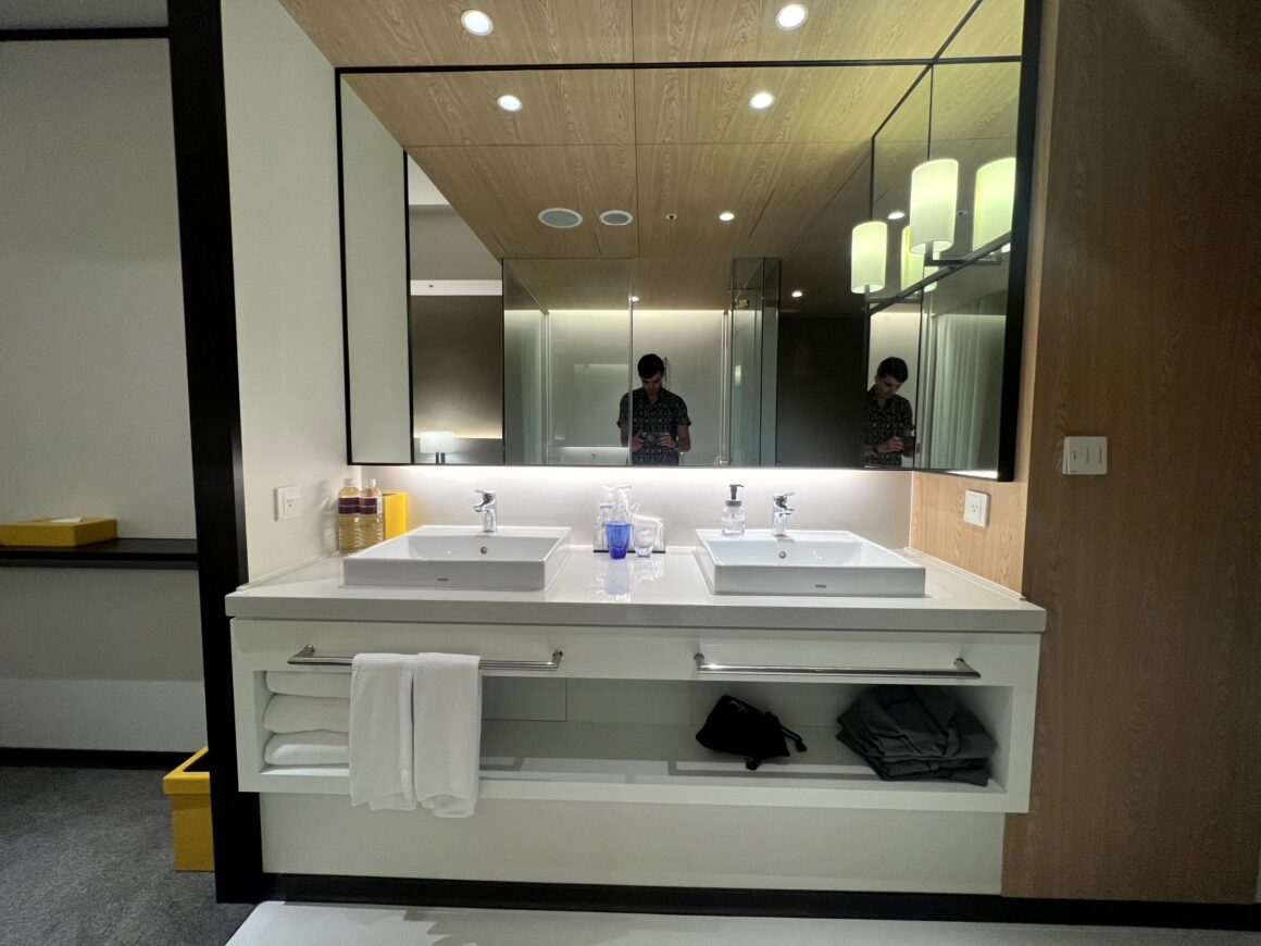 MGH Mitsui Garden Hotel Bathroom Sink