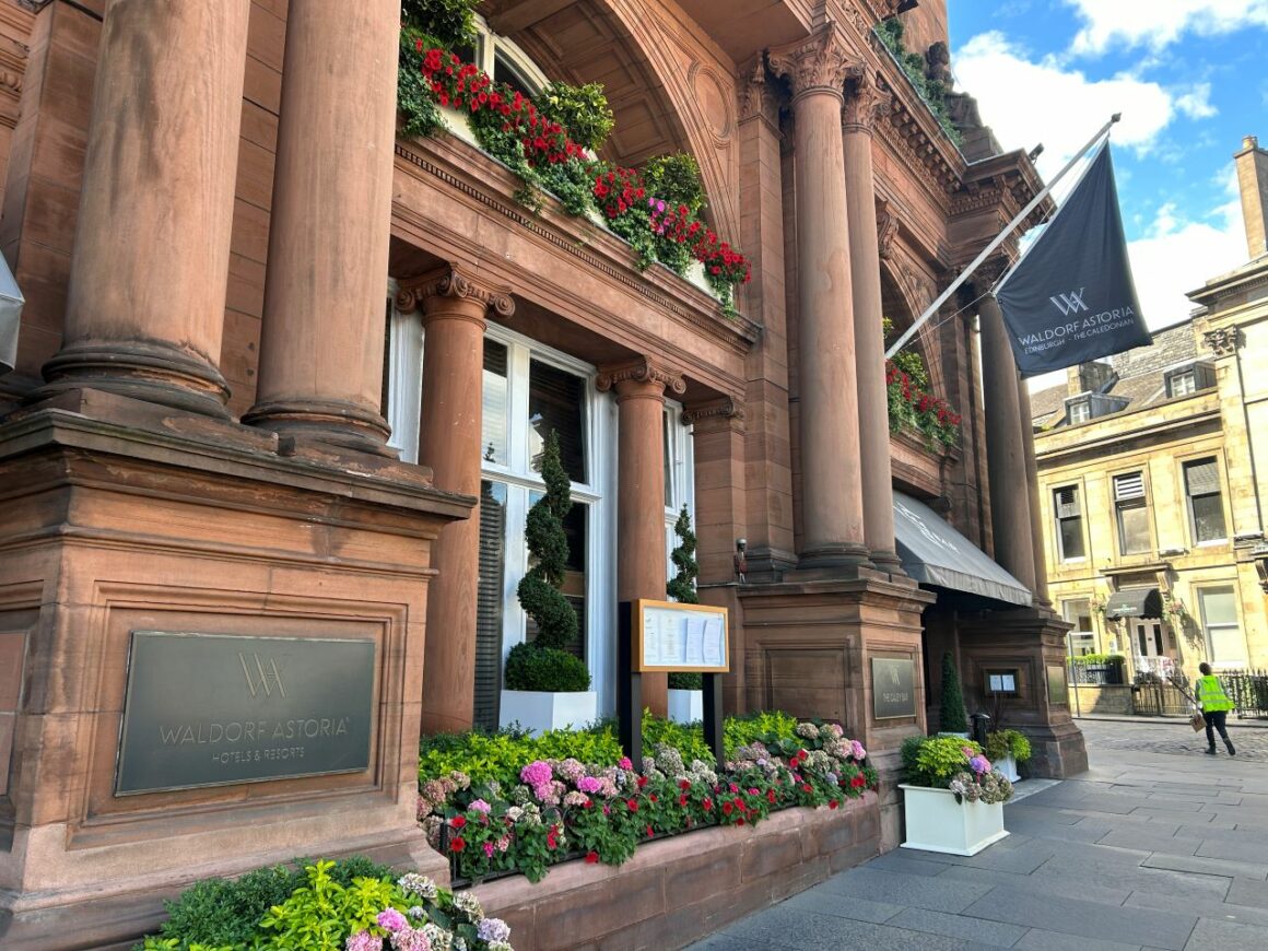 check in at The waldorf astoria edinburgh The caledonian 