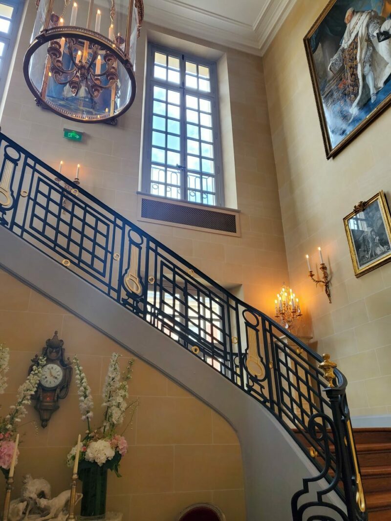 Airelles Le Grand Contrôle Versailles staircase
