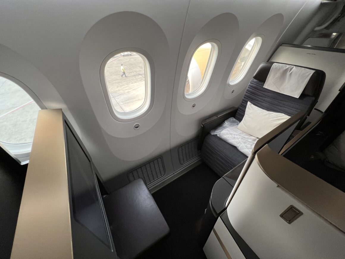 Gulf Air Falcon Gold Business Class seat