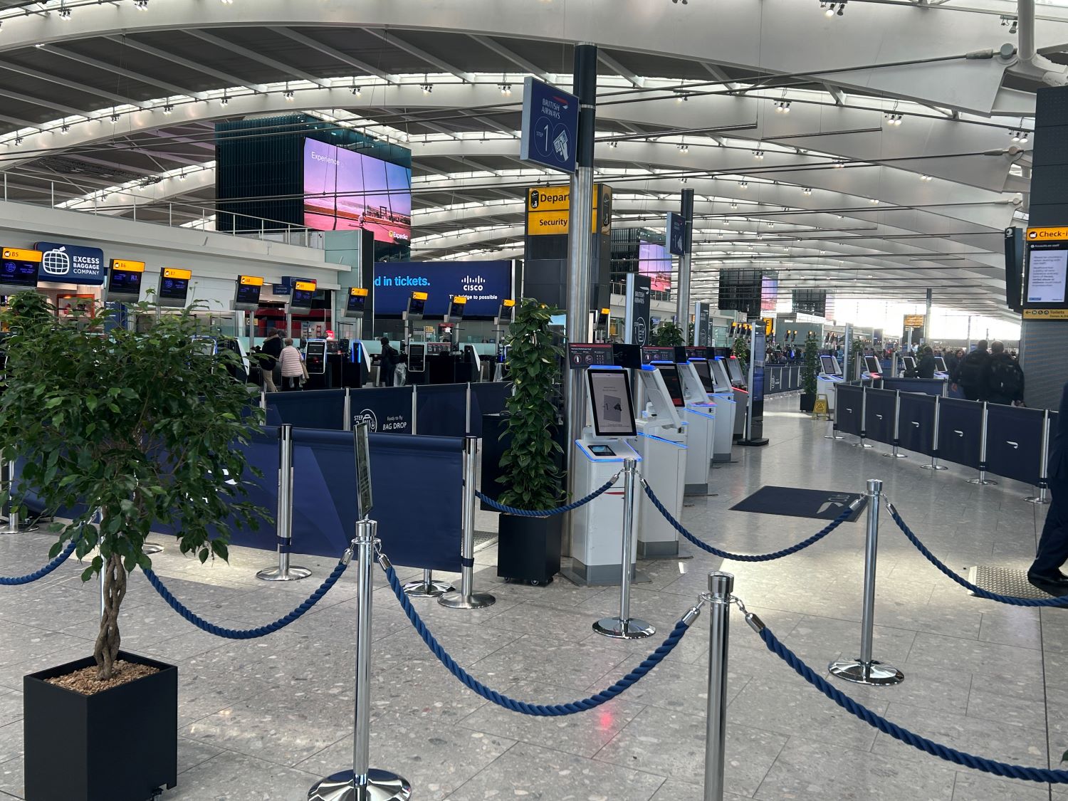 BA Heathrow - New BA First lounge refurb , New Club Check-in 3